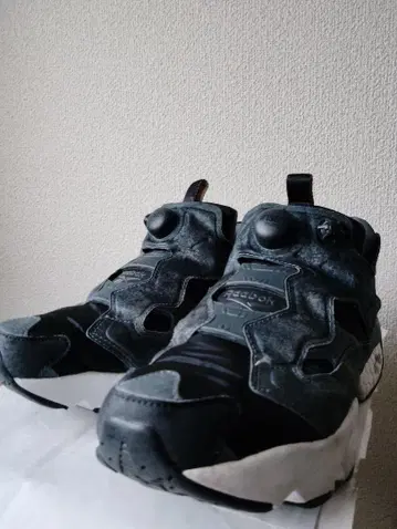 Reebok Instapump Fury 블랙/그레이