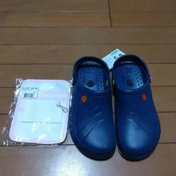 앙파미에 간호사 샌들 & 간호사 파우치 간호사, 간호사, 보육사