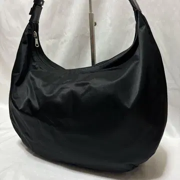 [ 새상품급 ] russet 클라우즈 나일론 라운드 빅 숄더 라운드