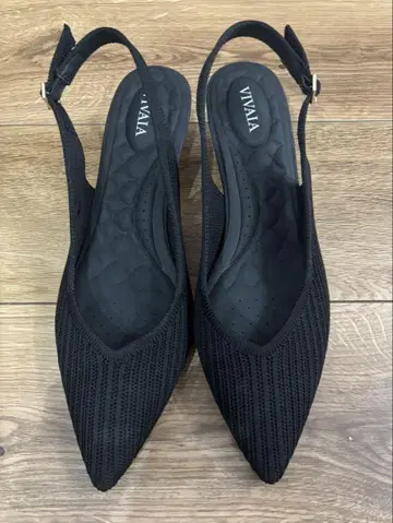 [ 새상품, 미사용 ] VIVAIA 스틸레토 슬링백 샌들 블랙