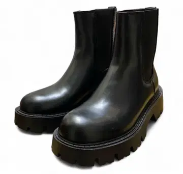 [새상품] ZARA 청키 트랙 밑창 첼시 부츠 26.0cm
