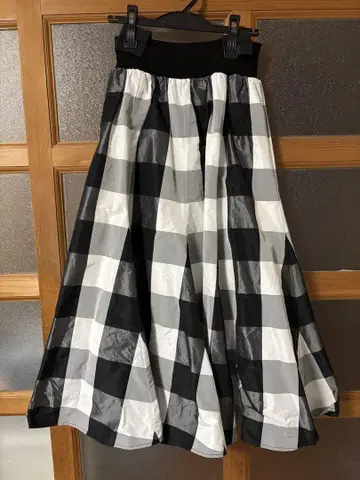 PASSIONE 플레어 스커트 체크 무늬 화이트 블랙
