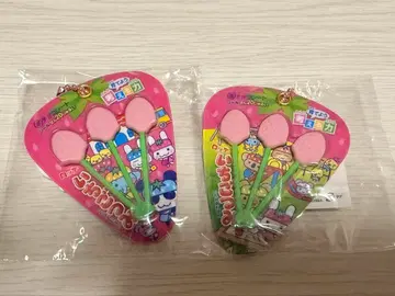 딸기 따기 키링