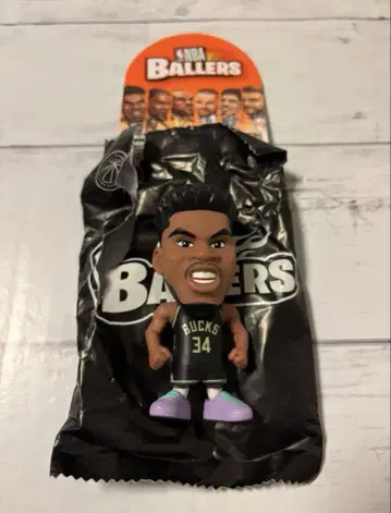 NBA BALLERS SERIES 야니스 아데토쿤보 레어