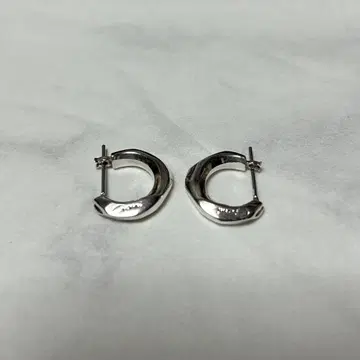 GARNI 귀걸이 (오른쪽, 왼쪽)