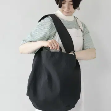 새상품급 EARTH MADE 발수 가공 나일론 립스탑 토트 블랙