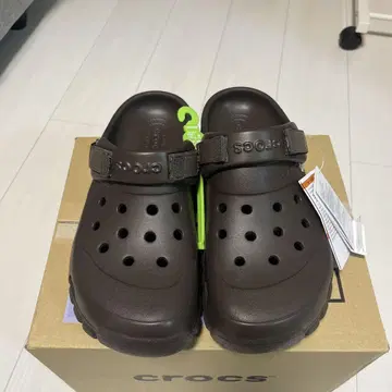 crocs 브라운 클로그 샌들