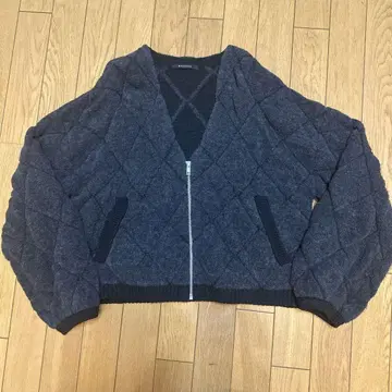 MACPHEE 다크 그레이 퀼팅 자켓