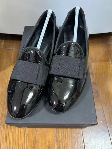 미사용 새상품 애로우즈 오페라 신발 블랙 37