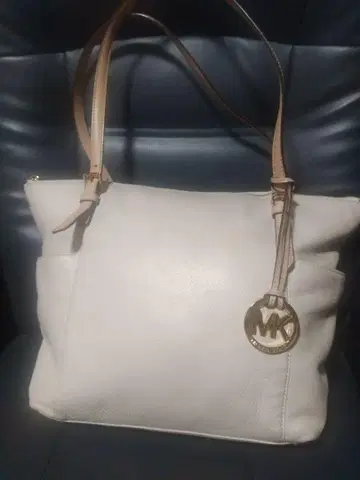 Michael Kors 화이트 가죽 숄더백