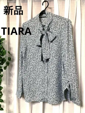 새상품 TIARA 티아라 리본 포함 긴팔 블라우스 그레이 x 블랙