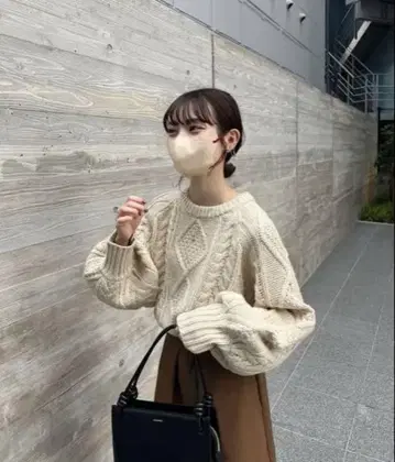 hinari 케이블 짜임 볼륨 니트 내추럴