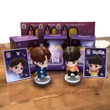 TinyTAN 맥도날드 V & SUGA 피규어 세트