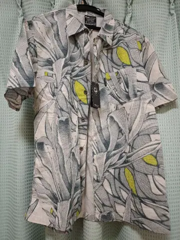 BackChannel PLANTS LINEN 반팔 셔츠