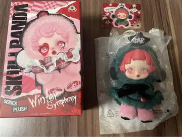 Winter Symphony 스컬팬더 봉제 인형 키링