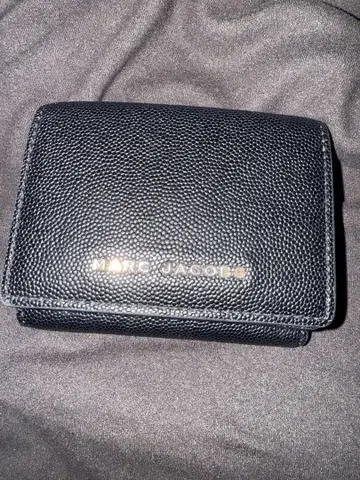 MARC JACOBS 삼단 접이식 지갑