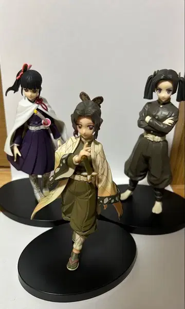 귀멸의 칼날 코쵸우 시노부 츠유리 카나오 카미사키 아오이 피규어