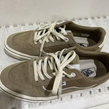 VANS 브라운 스웨이드 스니커즈