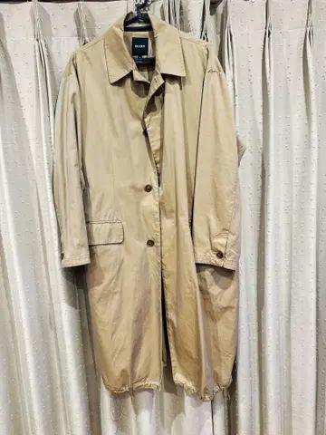 BEAMS 베이지 스텐카라 코트