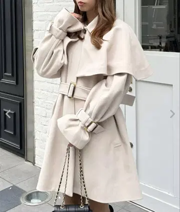 INGNI 케이프 부착 미디 기장 스텐카라 코트