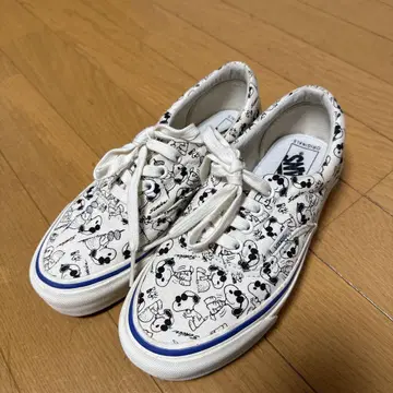 VANS x 스누피 OG 캔버스 스니커즈 에라 LX 23cm