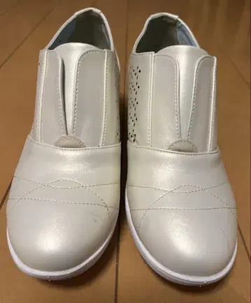 미클리 여성용 통굽 슬립온 22.5cm