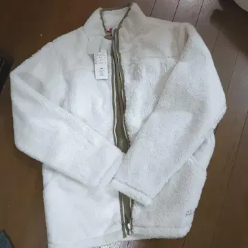 화이트 플리스 집업 자켓