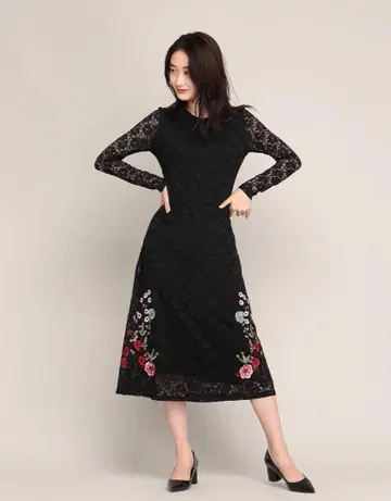 데시구알 꽃무늬 자수 레이스 원피스 롱 플라워 긴팔 블랙 S