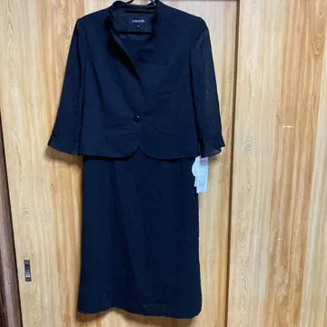 택 포함 새상품 SORBENIR 블랙 포멀 원피스 수트 9AR