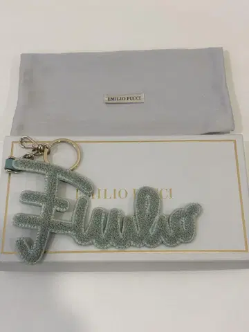 미사용 새상품 EMILIO PUCCI 에밀리오 푸치 로고형 키링 키체인