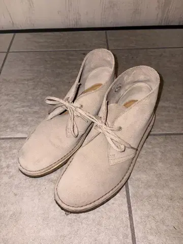 Clarks 디저트 부츠 size 23.5