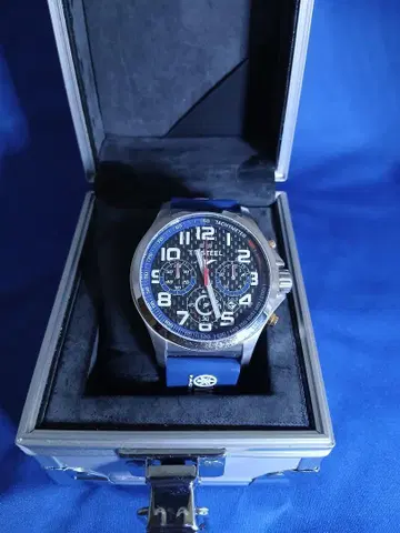 Yamaha TWSTEEL 콜라보 한정판 아날로그 시계