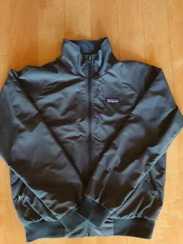 patagonia 배기스 자켓 S 사이즈