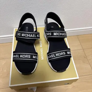 MICHAEL KORS 블랙 스포츠 샌들 23.5cm