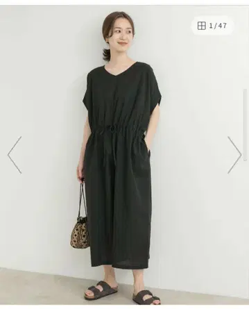URBANRESEARCHDOORS의 허리 개더 원피스입니다.