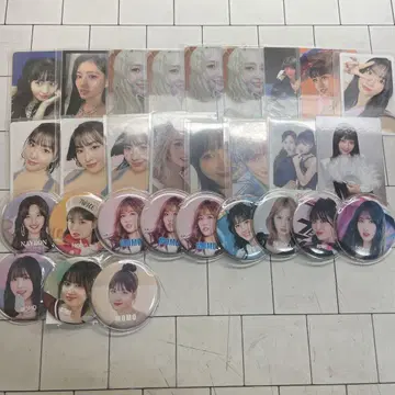 twice 모모 트레이딩 카드 캔뱃지