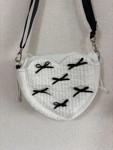 gypsohila 하트형 화이트 숄더백