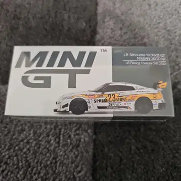 MINI GT LB-Silhouette WORKS GT 35GT-RR