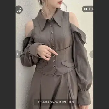 dazzlin 오픈 숄더 코르셋 원피스 M 사이즈
