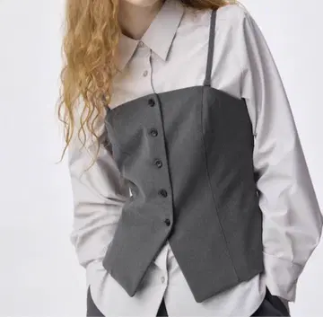 GU 프론트 버튼 뷔스티에 다크 그레이