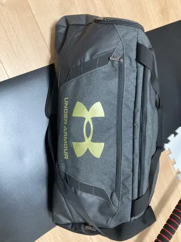 UNDER ARMOUR 보스턴 백 그레이 x 골드