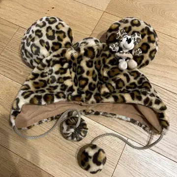 레오파드 무늬 귀도리 모자 미니 캐릭터 포함