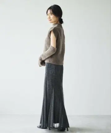 Aimeine 라메 새틴 레이어드 머메이드 스커트