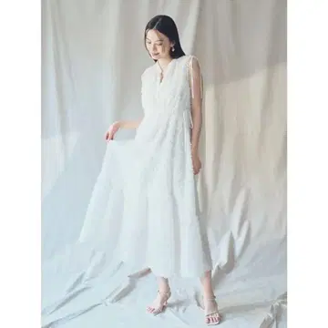 [ 새상품급 ] 프린지 자카드 티어드 원피스