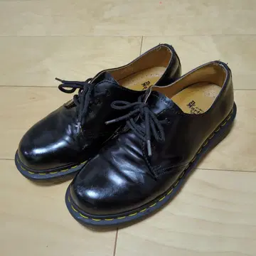 [인기] 닥터마틴 3홀 UK5 24.0cm