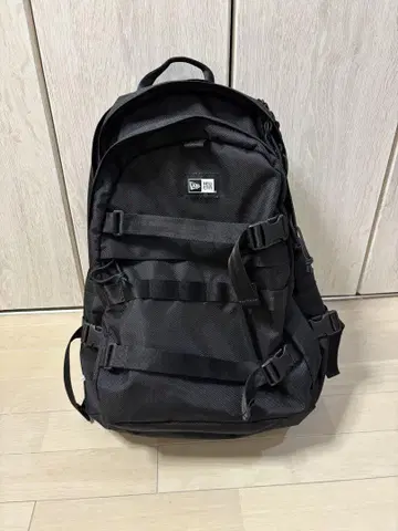 뉴에라 커리어 팩