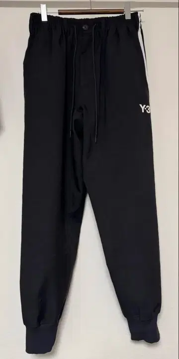 Y-3 레알 마드리드 나일론 팬츠 XS