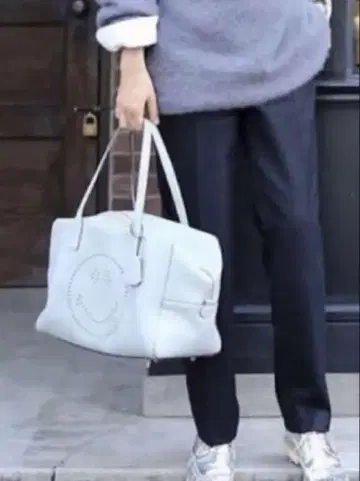 새상품급 안야 힌드마치 스마일리 보스턴 백 토트백