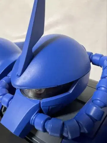 MS-07B 파랑 로봇 피규어