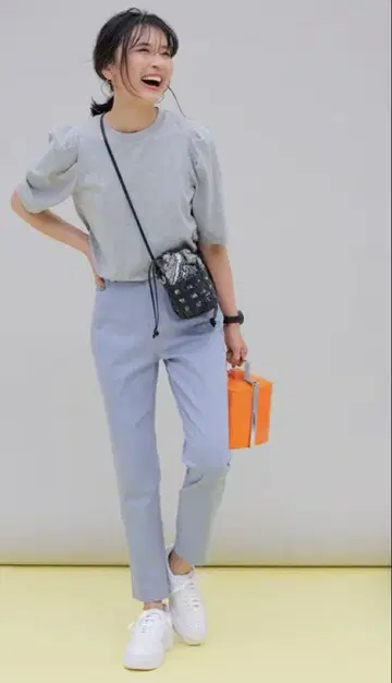 멀티 이펙트 볼륨 슬리브 T셔츠 그레이